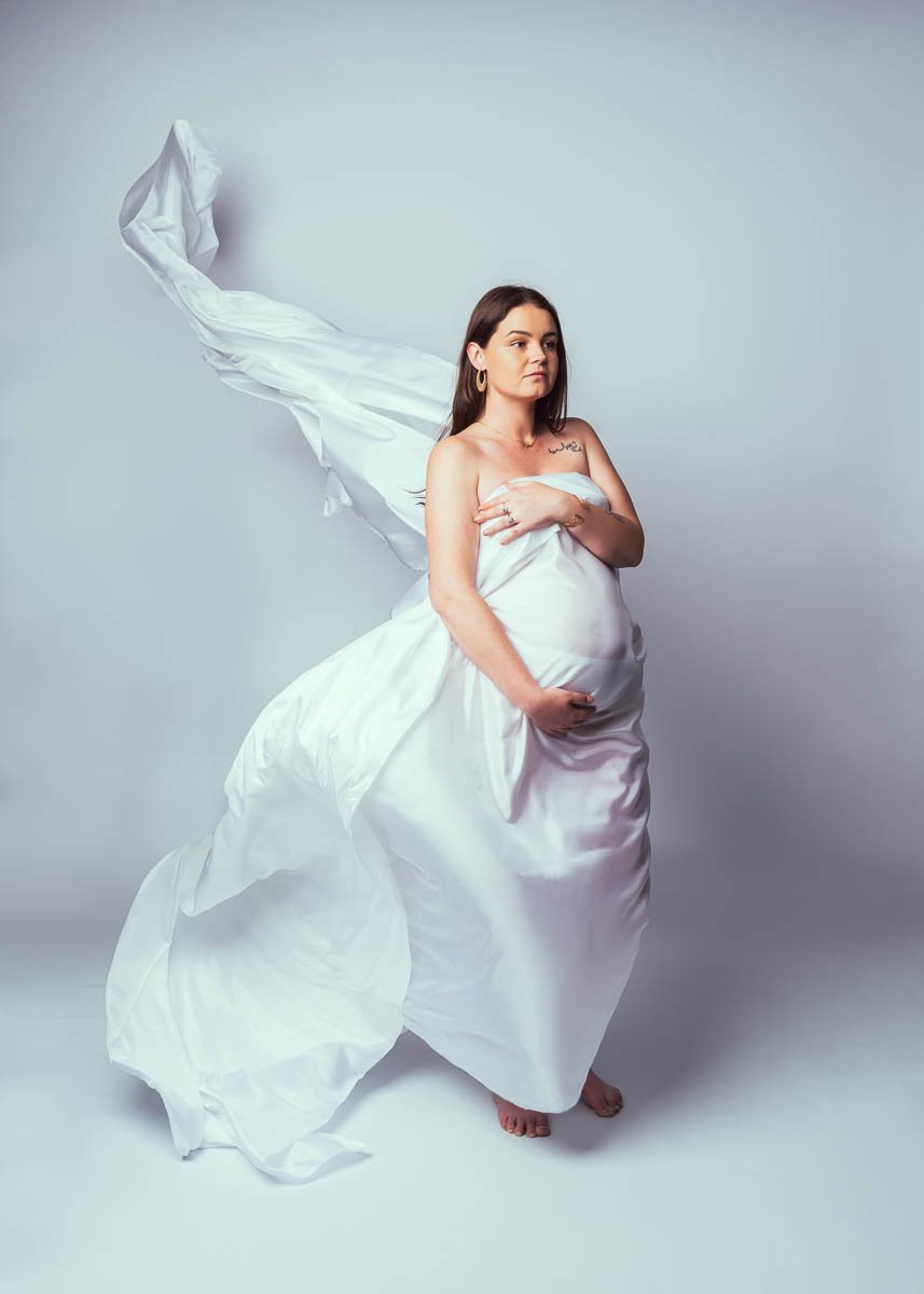 nouveau-ne_naissance_newborn_Carcassonne_Nicobert_Photographe_Photo_Femme-Enceinte-Grossesse_Pregnant_Pregnancy_portrait_famille_diaporama-16